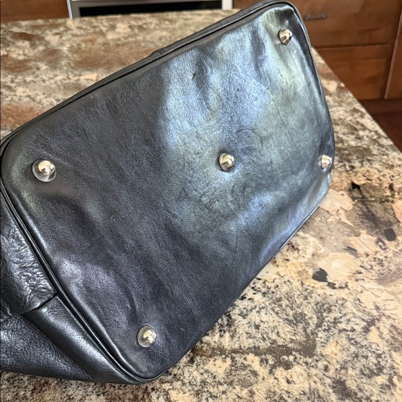 Made in Italy - Italian Leather Travel Shoulder Bag Bkack - Picture 4 of 7